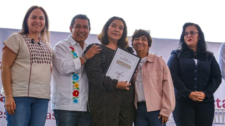 FOVISSSTE entrega Constancias de Crédito Liquidado en Ixtapaluca. | Foto: FOVISSSTE